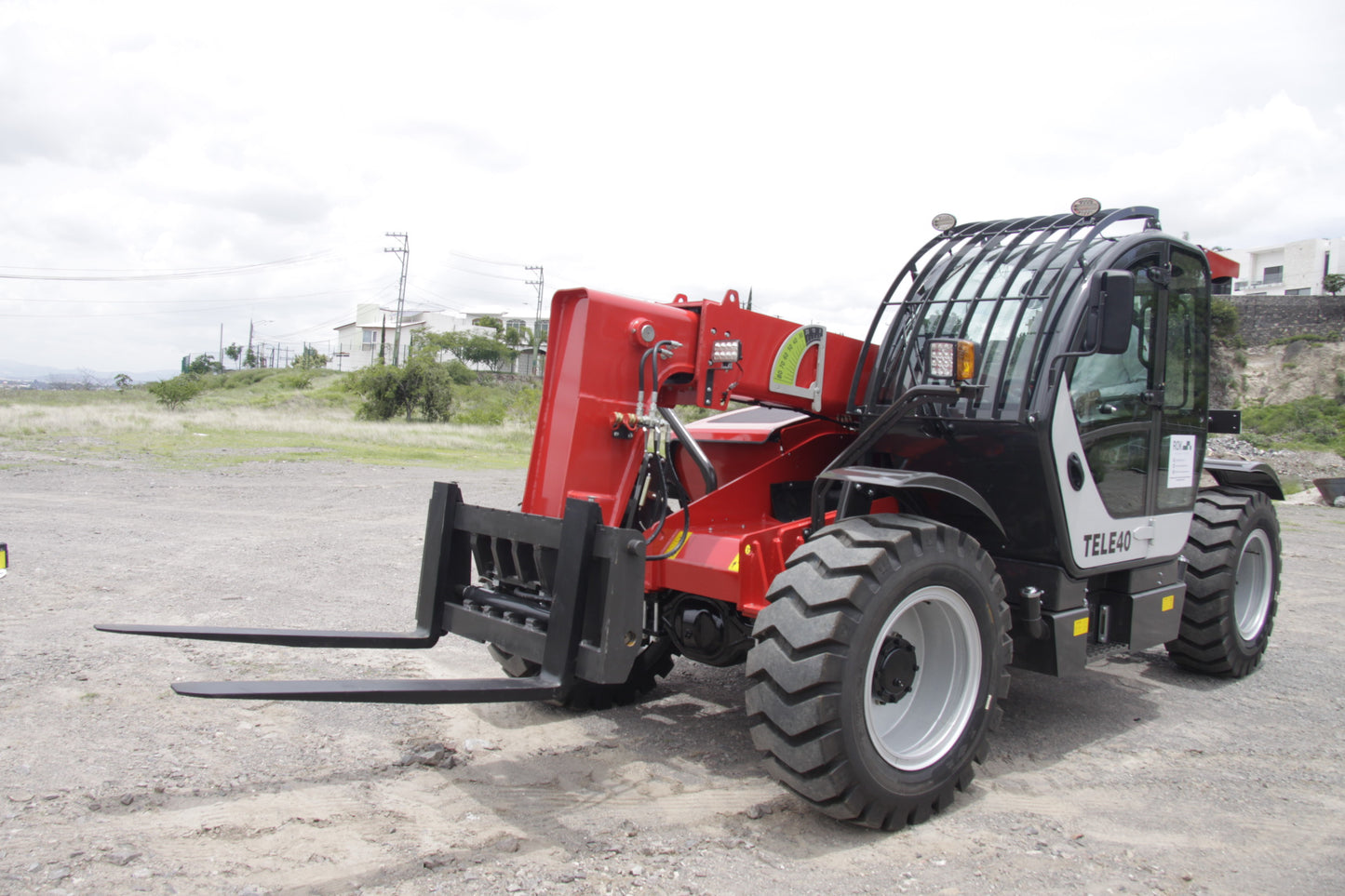 Manipulador de 4 TON -7M TELE40