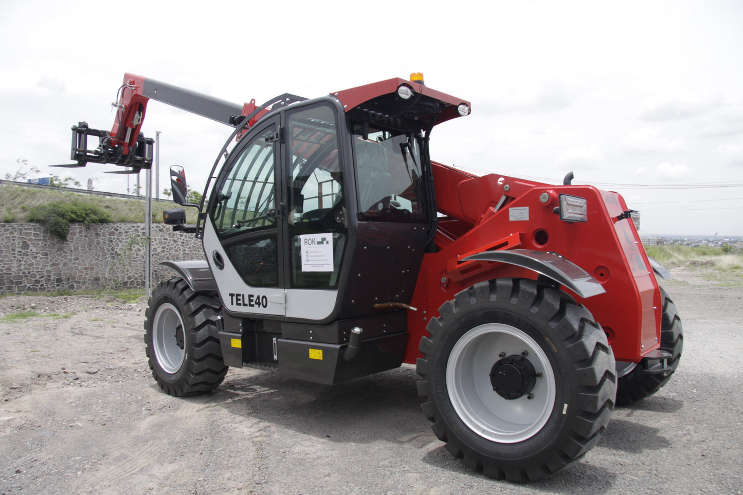 Manipulador de 4 TON -7M TELE40