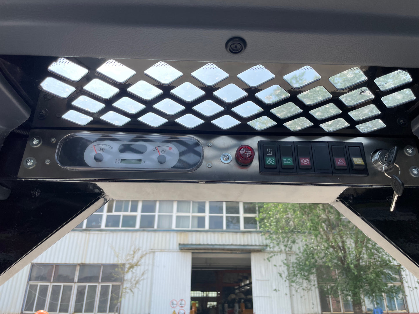 Mini-cargador de 60 HP SKT85