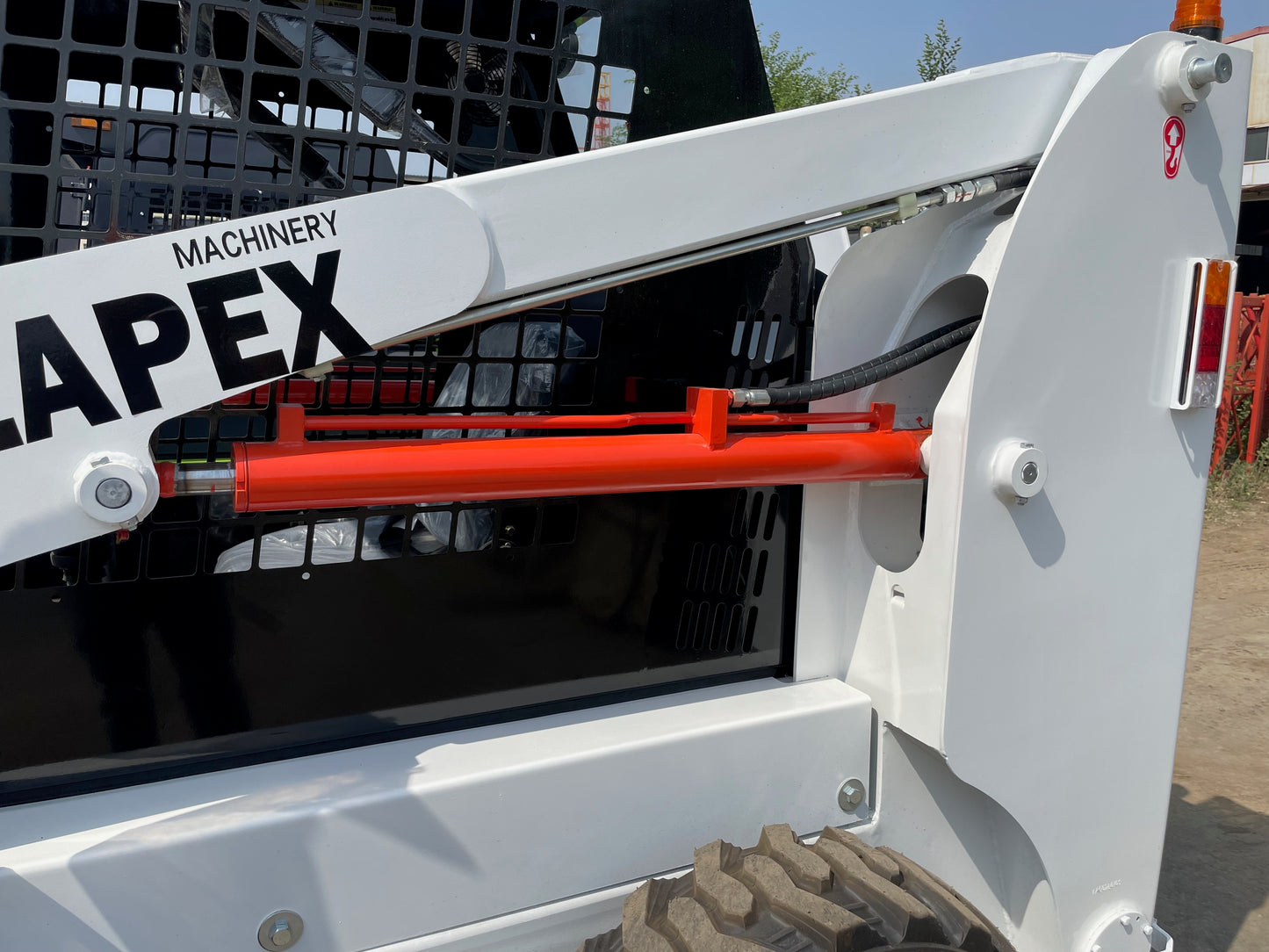 Mini-cargador de 60 HP SKT85