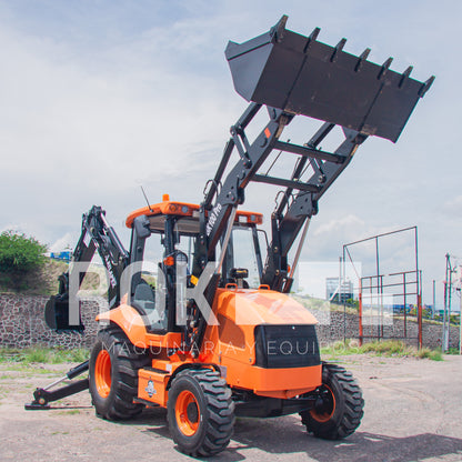 Retroexcavadora BK100R de 94 HP.