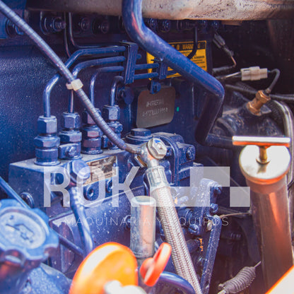 Retroexcavadora BK100R de 94 HP.